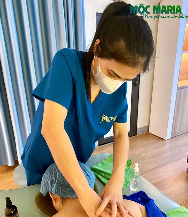 Ảnh hoạt động chăm sóc tại Mộc Maria
